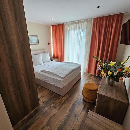 Hotel Post เนือร์ทิงเงิน ภายนอก รูปภาพ