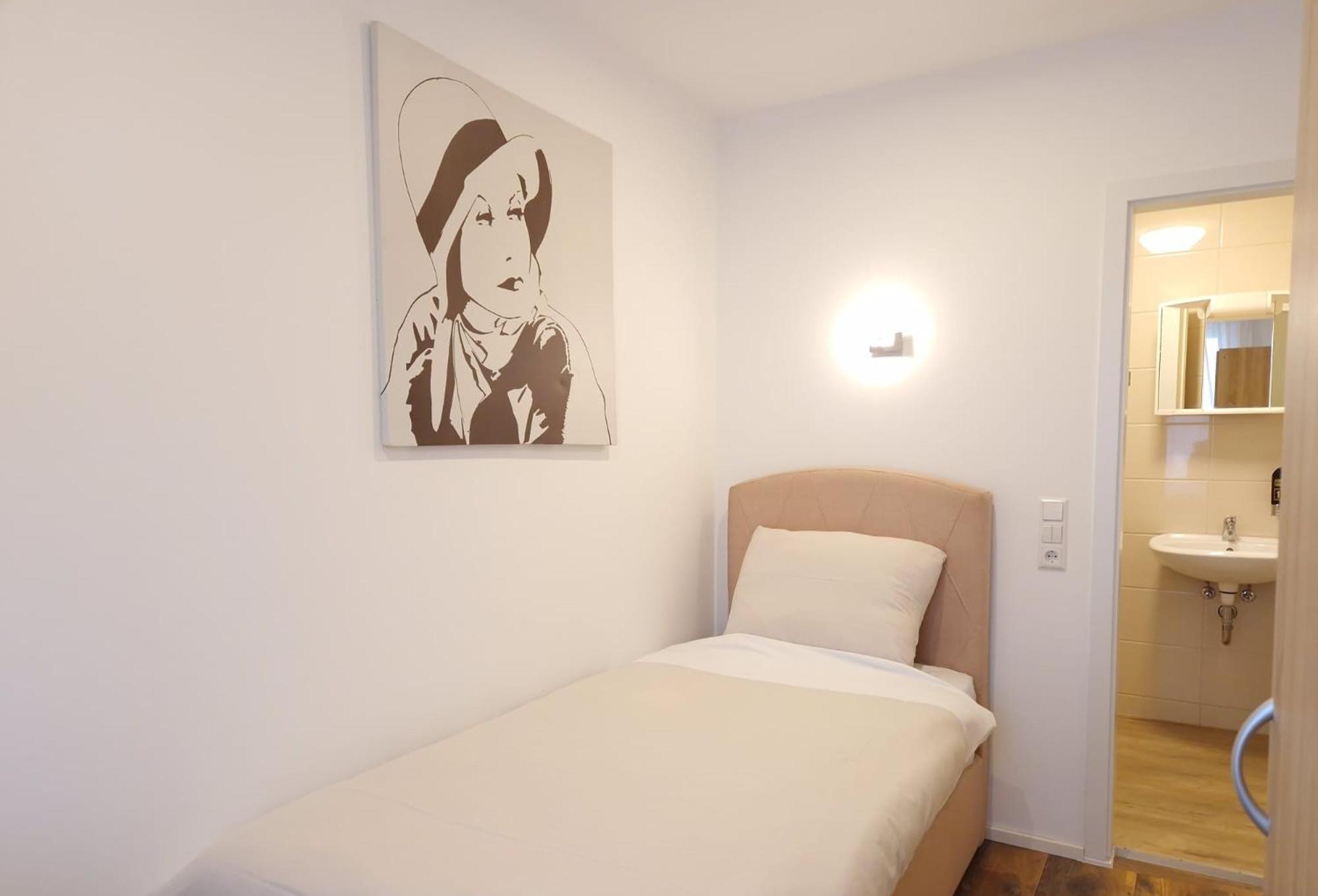 Hotel Post เนือร์ทิงเงิน ภายนอก รูปภาพ