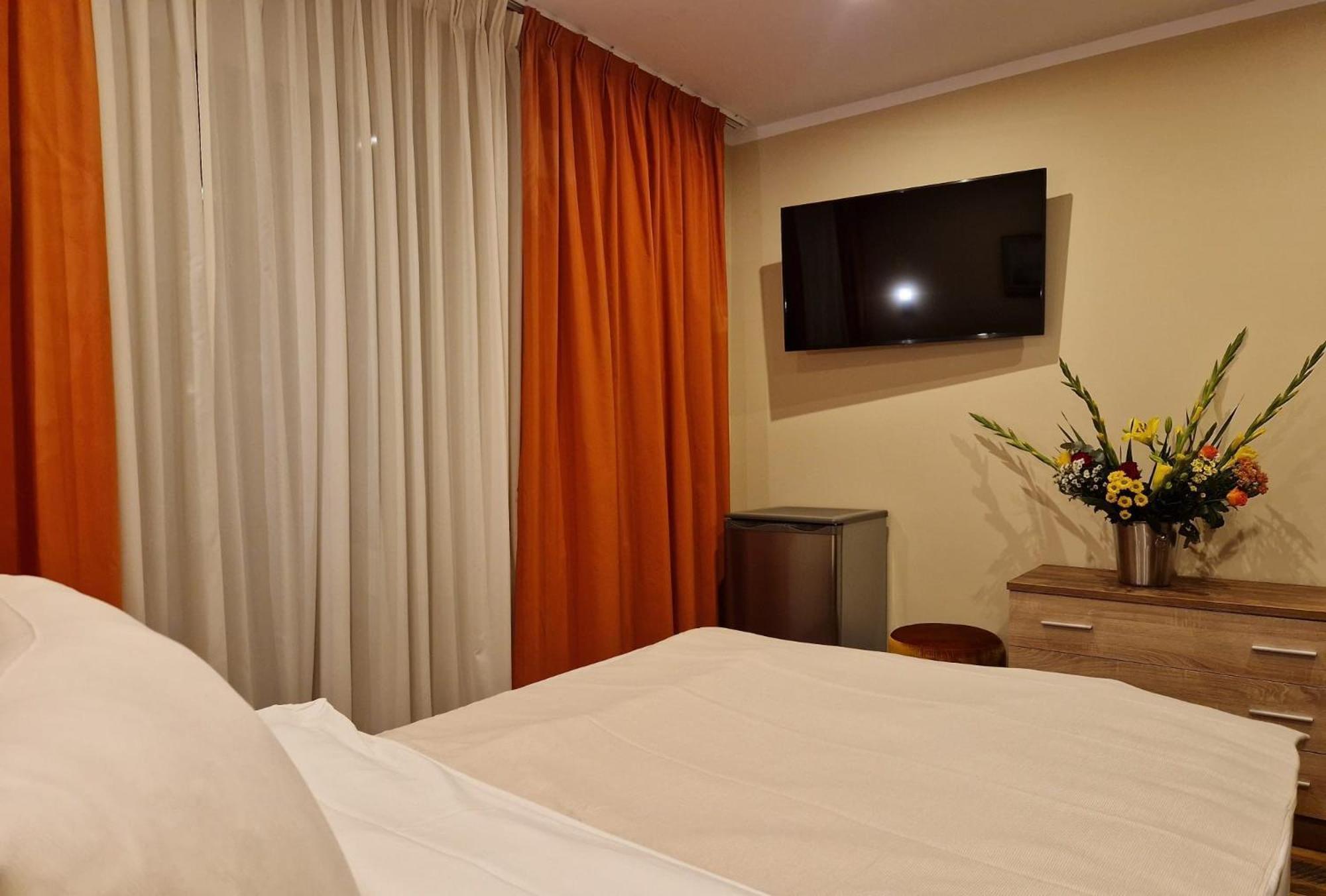 Hotel Post เนือร์ทิงเงิน ภายนอก รูปภาพ