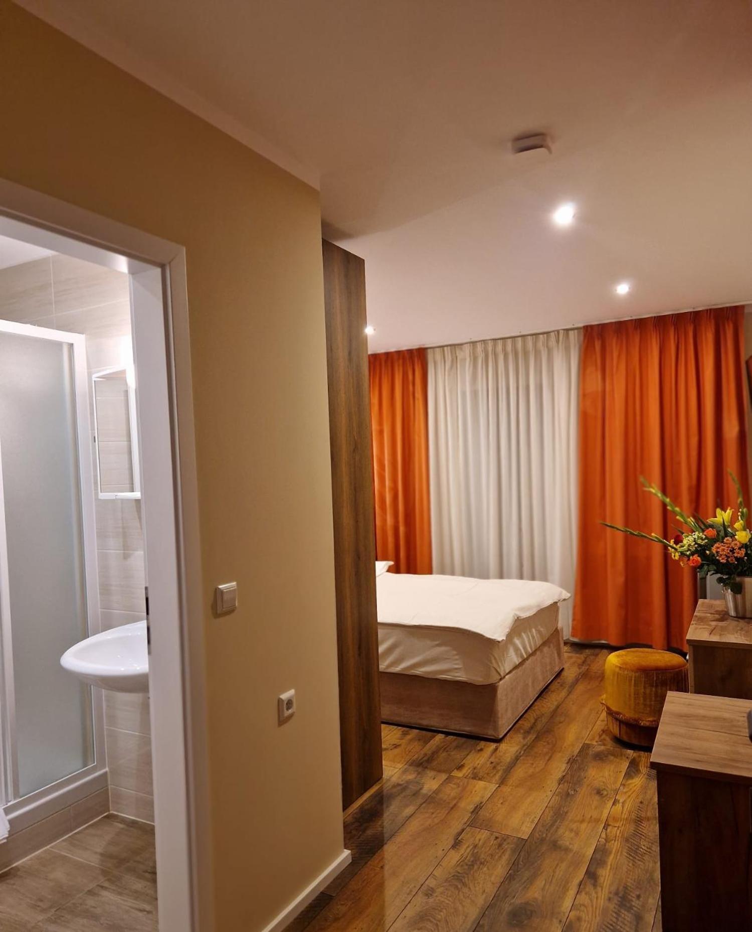 Hotel Post เนือร์ทิงเงิน ภายนอก รูปภาพ